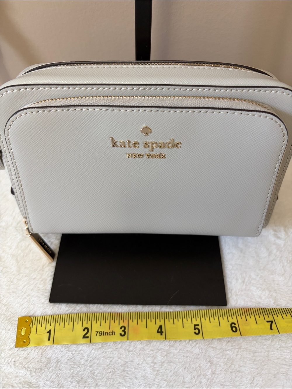 kate spade gray saffiano crossbody camera bag with gold hardware - Picture 8 of 10